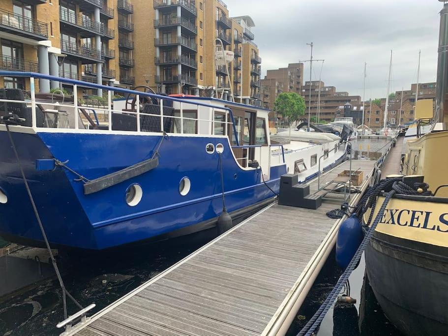 Hotel Historic Dutch Barge, Idyllic Location London Exterior foto
